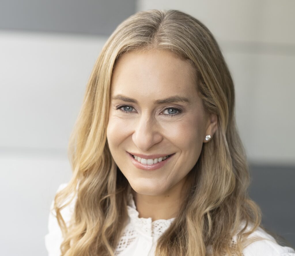 Jen Headshot square | Innovative School